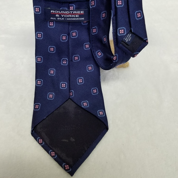 Roundtree & Yorke Tie - Picture 2 of 2